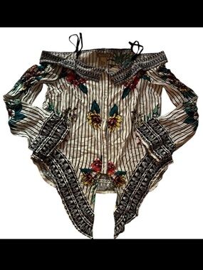 Off Shoulder Flying Tomato Multicolor Floral Striped Button Down Top Size Small